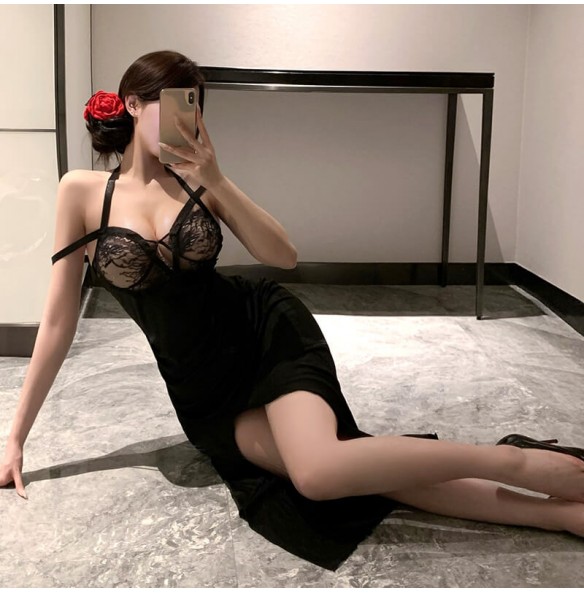 FEE ET MOI - Goddess Halter Neck Long Dress (Black) FEE ET MOI - Goddess Halter Neck Long Dress (Black)